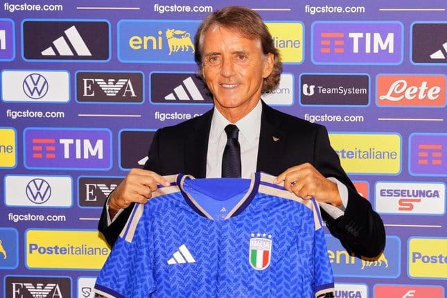 Mancini Siapkan Pio Esposito Jadi Striker Utama Italia Lawan Belgia