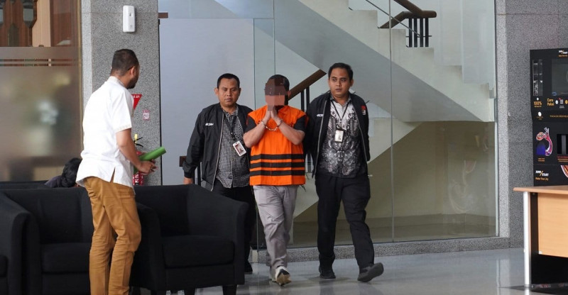 KPK Tangkap Bupati Bolmut, Diduga Patok Fee Proyek hingga 10 Persen