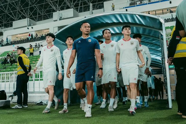Di Tengah Kesibukan Timnas U-20, Sofie Imam Jalani Sidang Proposal Disertasi Doktor di UNS