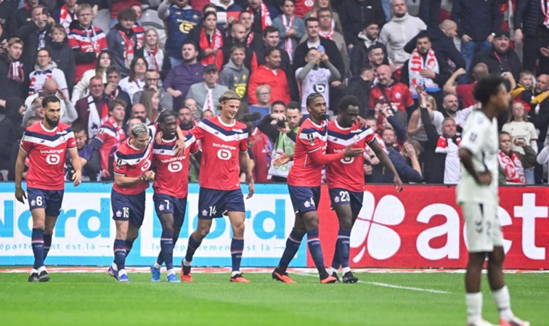 Lille Menang 1-0 atas Le Havre, Tiago Santos Cedera Serius