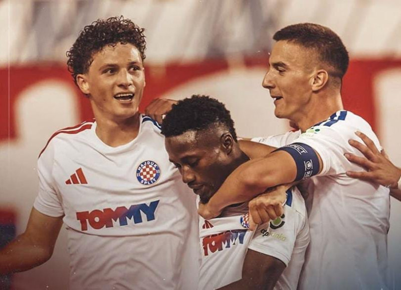 Hajduk Split Taklukkan Ajax 2-1, Soticek Jadi Pahlawan Kemenangan