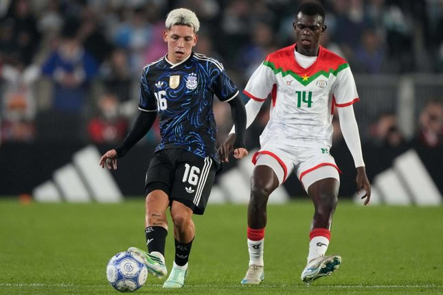 Argentina Pesta Gol 7-0 atas Burkina Faso