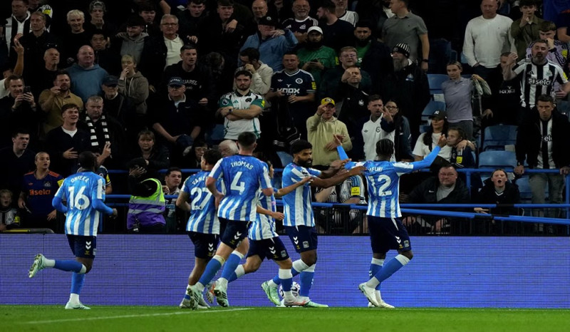 Coventry City Bantai Newcastle United 4-1, Akhiri Penantian 25 Tahun