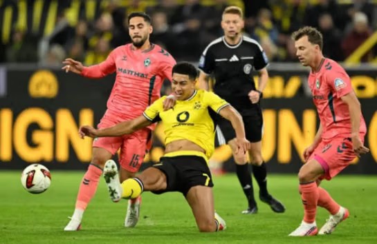 Dortmund Gagal Pertahankan Keunggulan, Werder Bremen Paksa Hasil Imbang 2-2