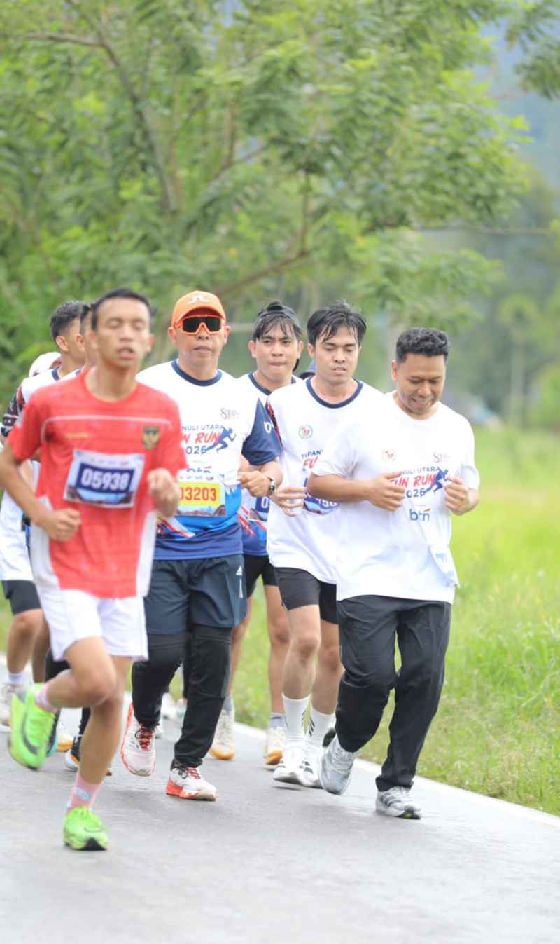 Bupati Taput Ikuti Langsung Tapanuli Utara Fun Run 2026 hingga Garis Finis