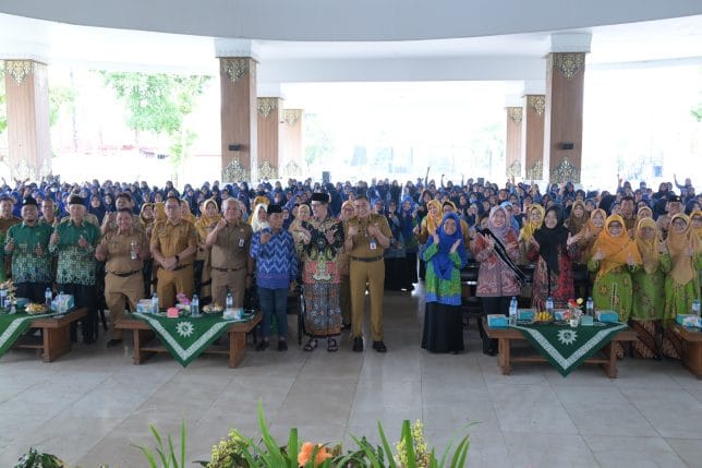 482 Guru PAUD Ikuti Deklarasi Kemandirian IGABA Karanganyar