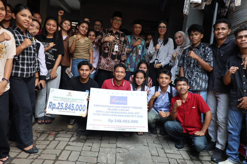 Pemprov Jateng Salurkan Bantuan Rp374 Juta untuk Biaya Kos Mahasiswa NTT Terdampak Gempa