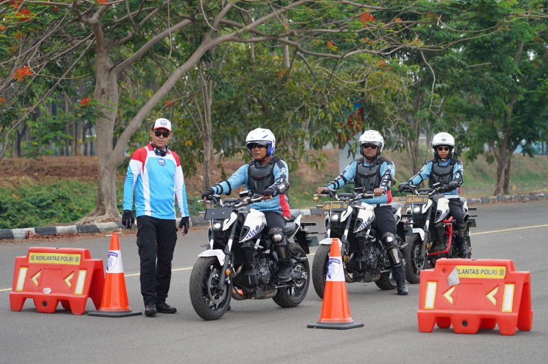 Korlantas Polri Tingkatkan Profesionalisme Personel Wal dan PJR Lewat Coaching Clinic